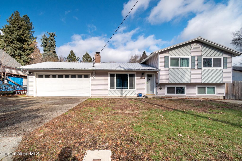 1011 E Gilbert Ave, Coeur D'alene, ID 83815
