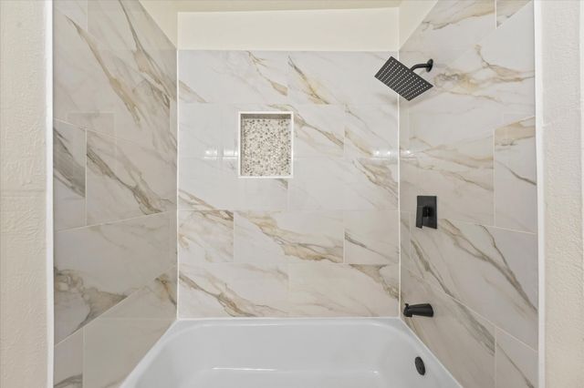 7510 Holly Hill Drive 152, Dallas, TX 75231