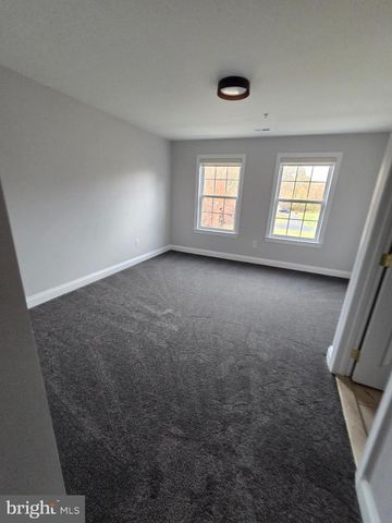 6101 GOLD YARROW LN, Upper Marlboro, MD 20772