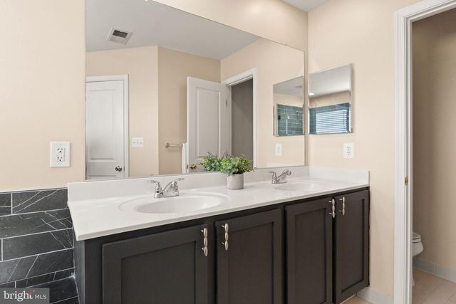 11863 BENTON LAKE RD, Bristow, VA 20136