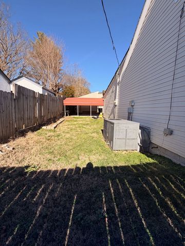 409 7th Ave, W, Springfield, TN 37172