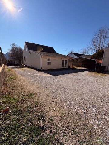 409 7th Ave, W, Springfield, TN 37172
