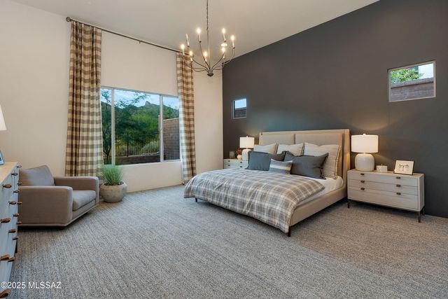 6862 W Patina Drive, Marana, AZ 85658