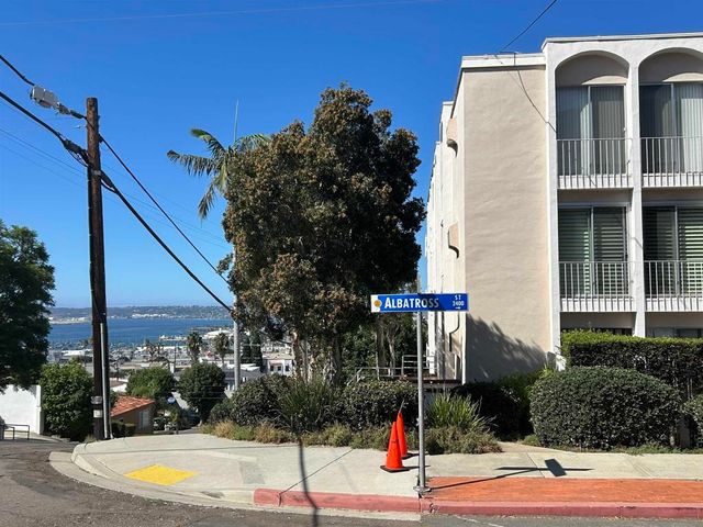 2410 Albatross St 9, San Diego, CA 92101