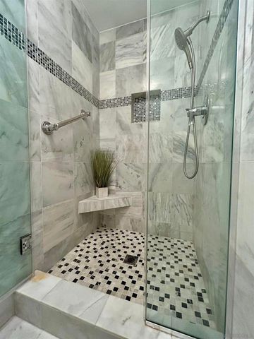 2410 Albatross St 9, San Diego, CA 92101