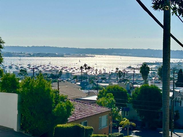 2410 Albatross St 9, San Diego, CA 92101