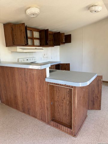 2811 Southern Breeze, Hondo, TX 78861