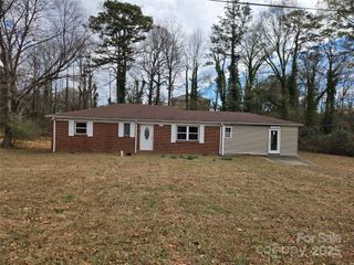 300 Clark Boulevard, Charlotte, NC 28262