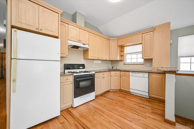 20-13 124th Street, College Point, NY 11356
