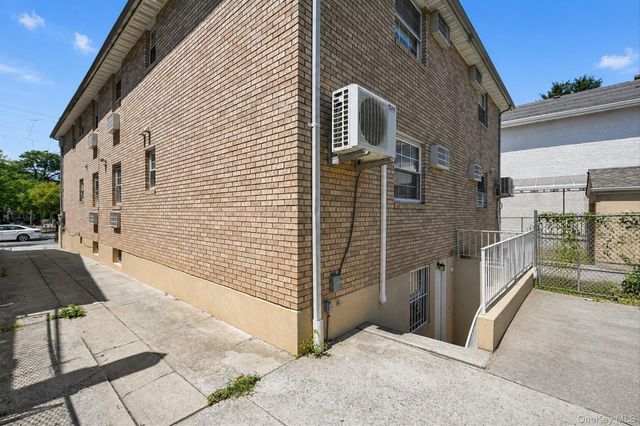 20-13 124th Street, College Point, NY 11356