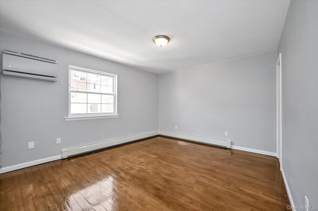 20-13 124th Street, College Point, NY 11356