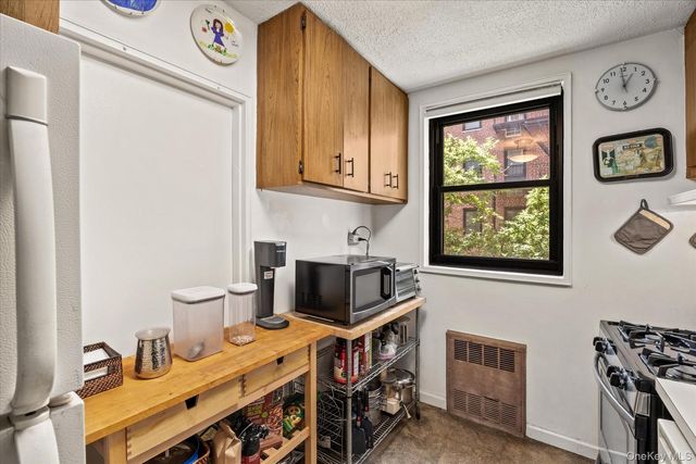 139-15 83rd Avenue 226, Briarwood, NY 11435