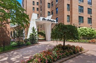 139-15 83rd Avenue 226, Briarwood, NY 11435