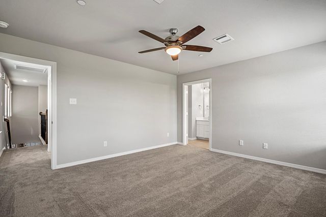 2339 Seven Oaks Boulevard 16, Tomball, TX 77375