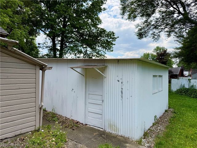 85 Homestead Drive, Boardman, OH 44512