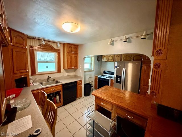 85 Homestead Drive, Boardman, OH 44512