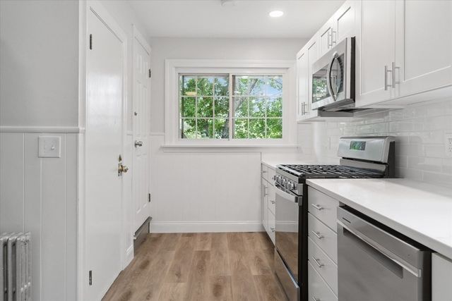 21-23 Richards Rd 2, Watertown, MA 02472