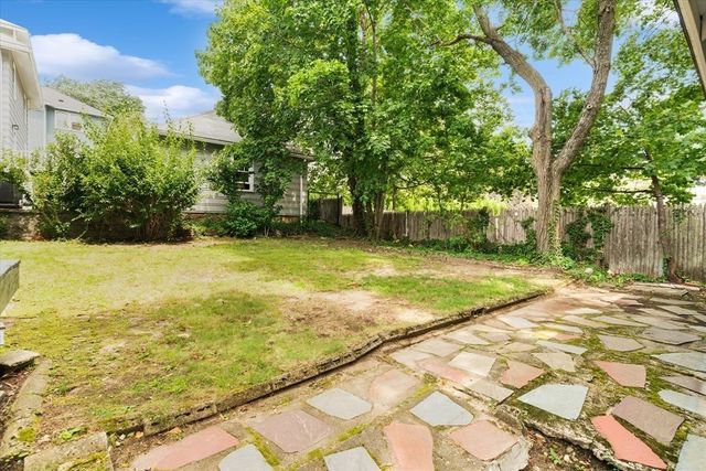 21-23 Richards Rd 2, Watertown, MA 02472