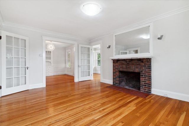 21-23 Richards Rd 2, Watertown, MA 02472