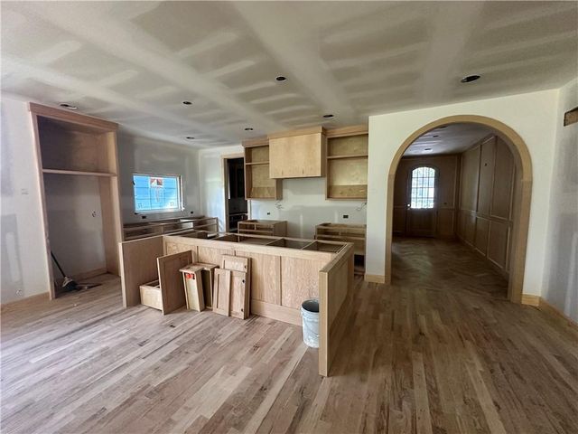 7111 Linden Street, Prairie Village, KS 66208