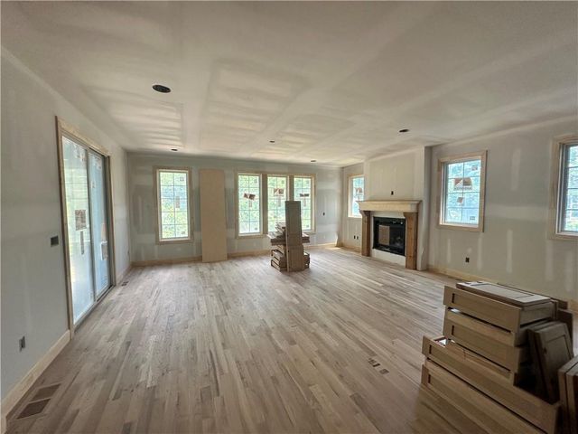 7111 Linden Street, Prairie Village, KS 66208