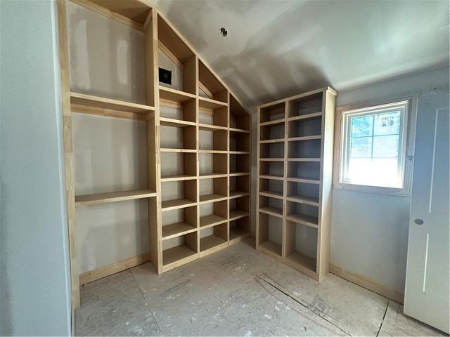 7111 Linden Street, Prairie Village, KS 66208