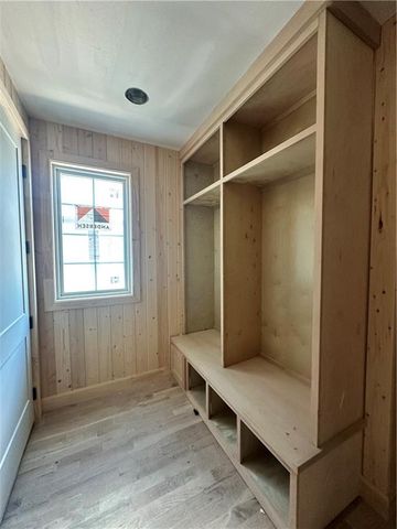 7111 Linden Street, Prairie Village, KS 66208
