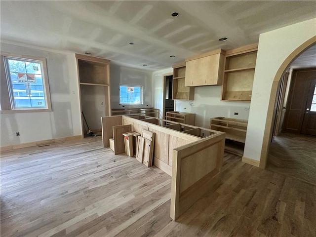 7111 Linden Street, Prairie Village, KS 66208