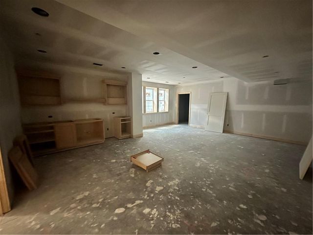 7111 Linden Street, Prairie Village, KS 66208