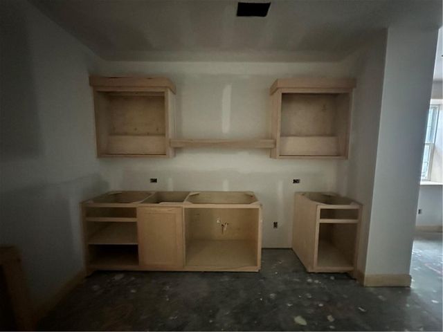 7111 Linden Street, Prairie Village, KS 66208
