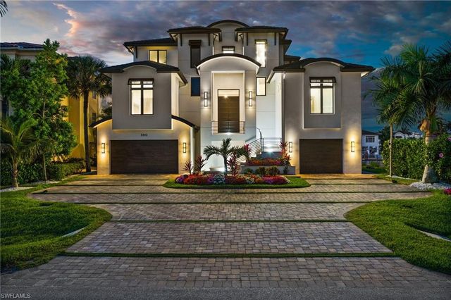 380 Trade Winds AVE, Naples, FL 34108