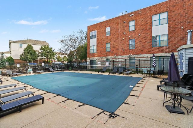 3255 Kirchoff Road 203, Rolling Meadows, IL 60008