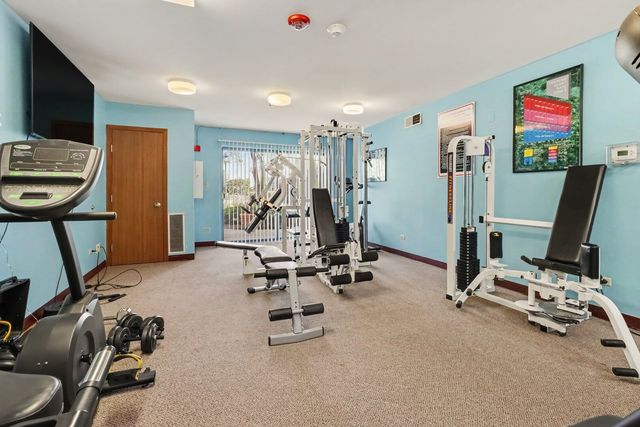 3255 Kirchoff Road 203, Rolling Meadows, IL 60008
