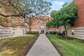 3255 Kirchoff Road 203, Rolling Meadows, IL 60008