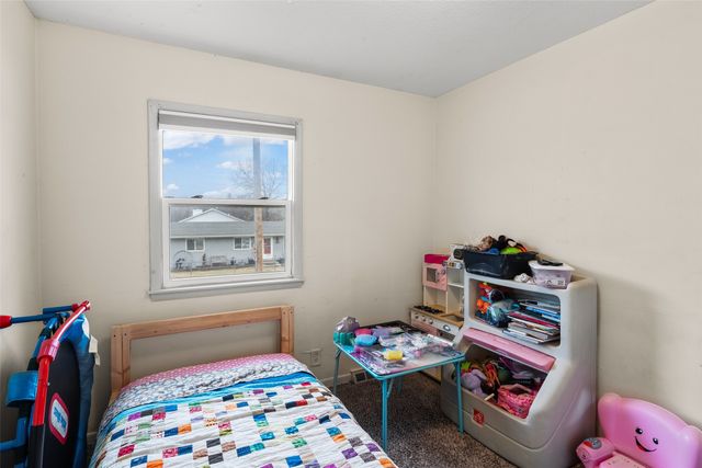 5600 SE 4th Street, Des Moines, IA 50315