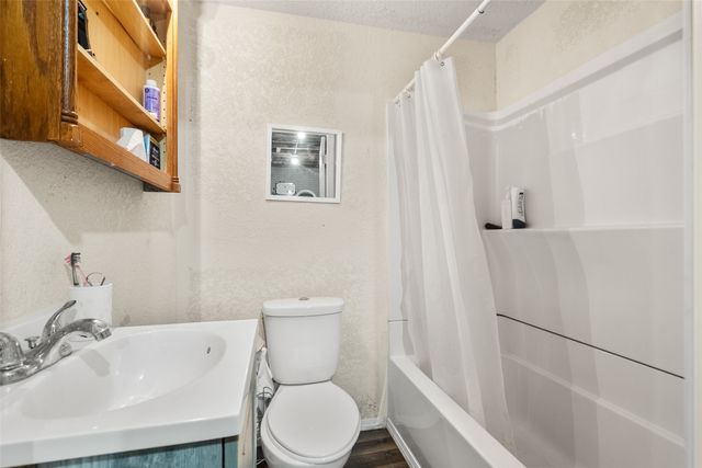 5600 SE 4th Street, Des Moines, IA 50315