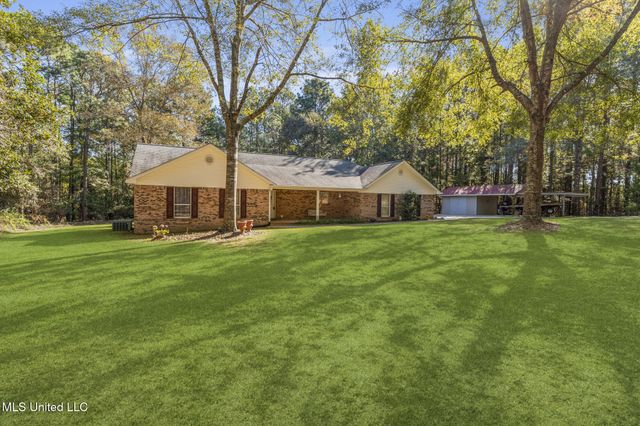 304 Boggy Hollow Road, Purvis, MS 39475