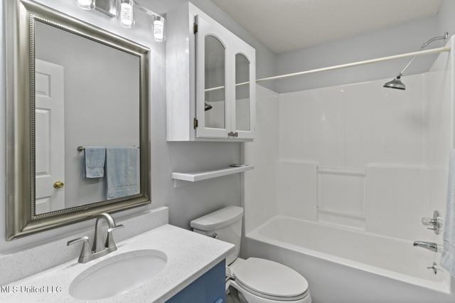 304 Boggy Hollow Road, Purvis, MS 39475