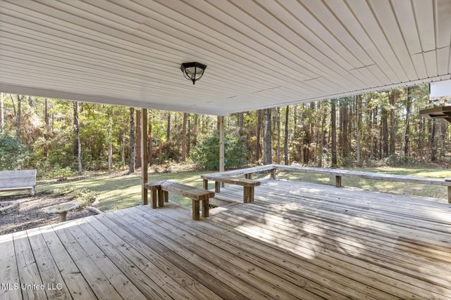 304 Boggy Hollow Road, Purvis, MS 39475
