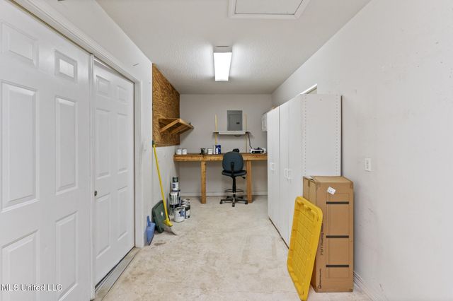 304 Boggy Hollow Road, Purvis, MS 39475