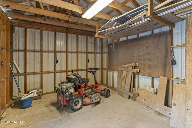 304 Boggy Hollow Road, Purvis, MS 39475