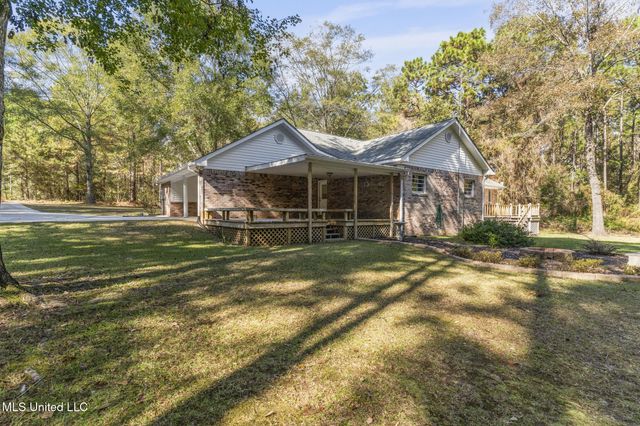 304 Boggy Hollow Road, Purvis, MS 39475