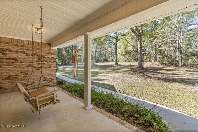 304 Boggy Hollow Road, Purvis, MS 39475