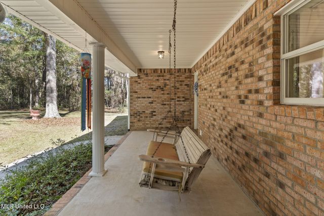 304 Boggy Hollow Road, Purvis, MS 39475