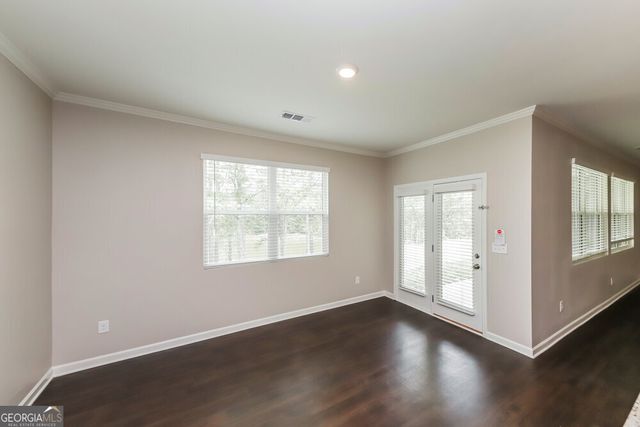 384 Huntleigh Shores Lane, Dallas, GA 30132