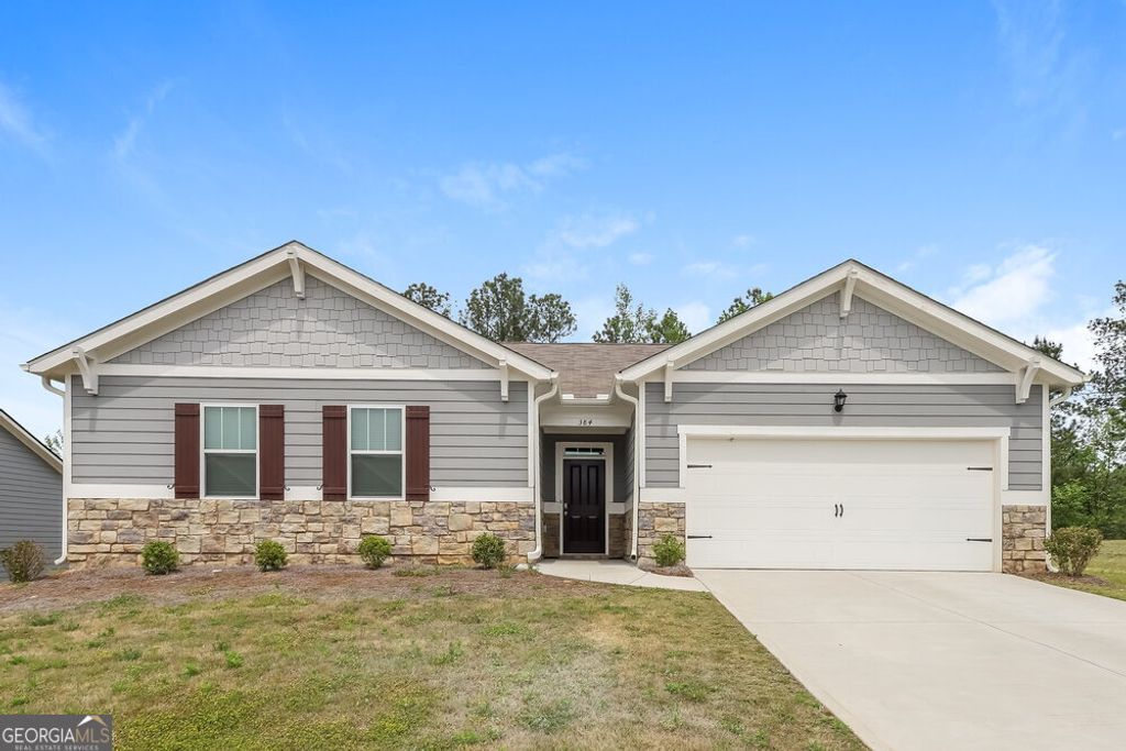 384 Huntleigh Shores Lane, Dallas, GA 30132