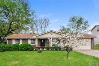 3044 Mockingbird Drive, St Charles, MO 63301