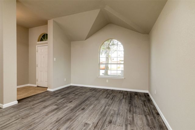 3247 Yeltes, Grand Prairie, TX 75054