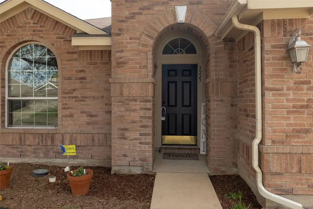 3247 Yeltes, Grand Prairie, TX 75054