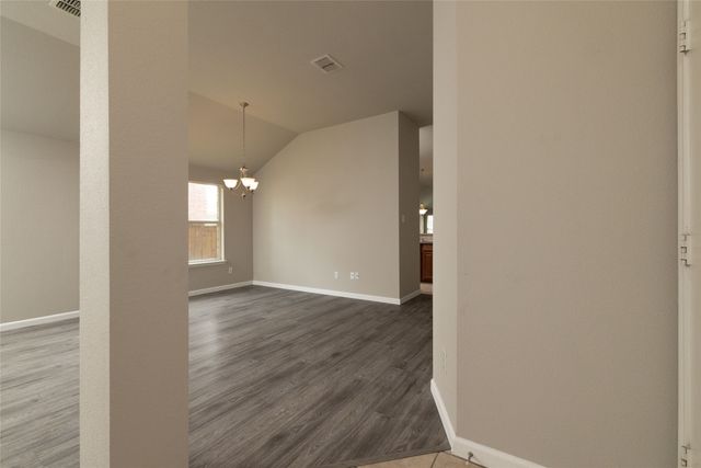 3247 Yeltes, Grand Prairie, TX 75054